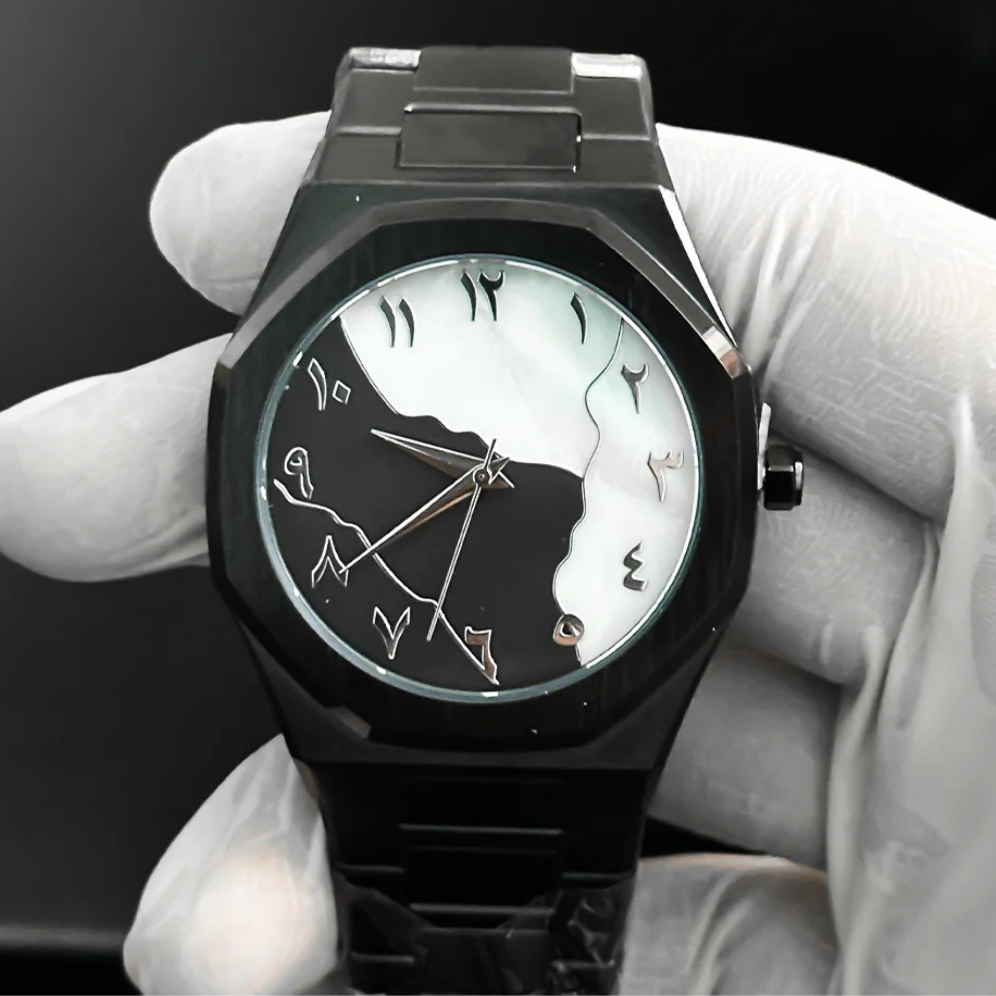 Aura Watch 2025 — Where Tradition Meets Modernity